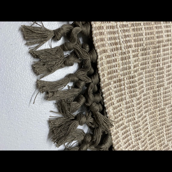 New Boho Texture Rug with Fringe (Neutral) - Picture 5 of 6